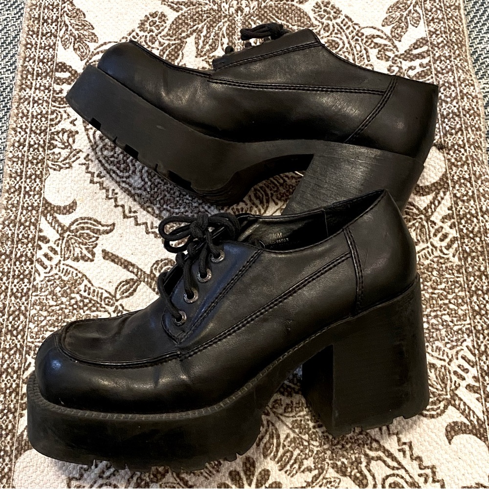 Vintage Candie’s Black Platform Chunky Heel Pleather Shoes Size 7.5